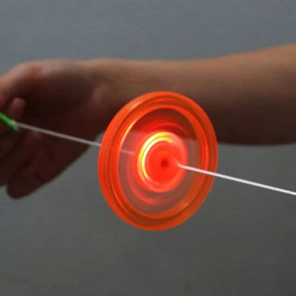 Flash Pull Line Led Flywheel Toy Fire Fly Wheel Glow Whistle Creative Classic toys for Children Gift 0246 ZZ