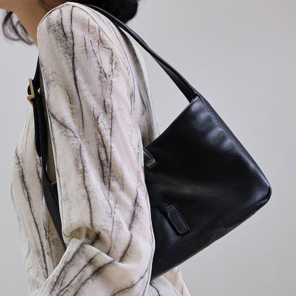 Top Quality Smooth Leather Hobo Bag Luxury Designer Soft Genuine Leather Shoulder Bag Golden Hardware Clutch Bag Zipper Pocket Handbag Women Casual Shopping Purse