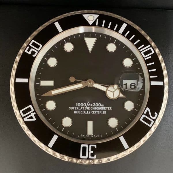 Luxury Wall Clock with Date Metal Modern Design Magnifier Wall Clocks Black Large Watch with Cyclops Super Silent Quartz Reloj De Pared Home Decoration e96 M260325