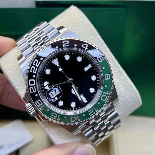 Mens Designer High Quality 904L Clean factory Top 3285 Watch Automatic nical Movement 1 Green Ceramic Circle Gmt Standard Time 40M WaterProof Watches Men 81