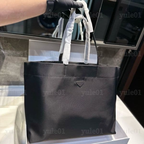 Designer Tote Bag Shopping Bag Recycled Nylon Handbag shoulder Bag High Quality Stylish Casual Handmade Bags Made of Waterproof Fabric Large Capacity Bag 37x31cm