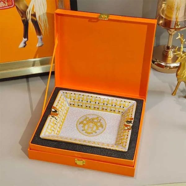 European bone china home creative lifestyle calf leather shoe sole gift box high-end ashtray gray tray gift-G2541