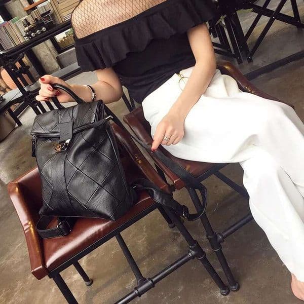 2025 New Style for Girls Travel Lightweight Small Backpack Large Capacity Versatile Genuine Leather College Student Bag