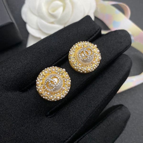 Designer Ear Stud Earrings Crystal Rhinestone Pearl Round Real Gold Brass Copper Stamp Letter Earring Fashion Womens Elegance Wedding Party Jewelry Accessories