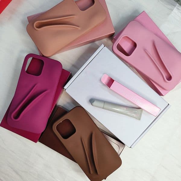 phone case For iPhone 16 Pro Max case 16 15 Plus 14 Pro 13 12 Luxurys Designer Fashion iphone case with Lip Gloss phone case silicone back cover tpu