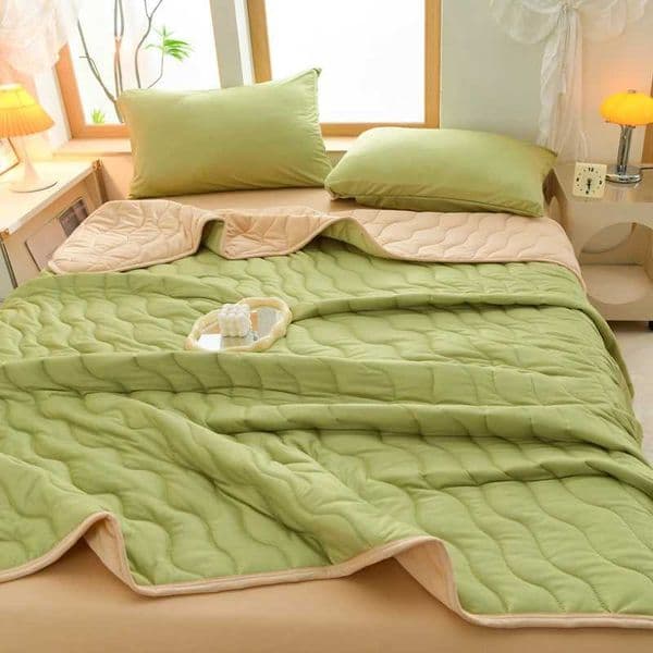 Spring Summer Thin Quilt 150x200cm/180x200cm Soft Lightweight Blanket Student Dormitory Cool Air Conditioning Quilt Washable M250515