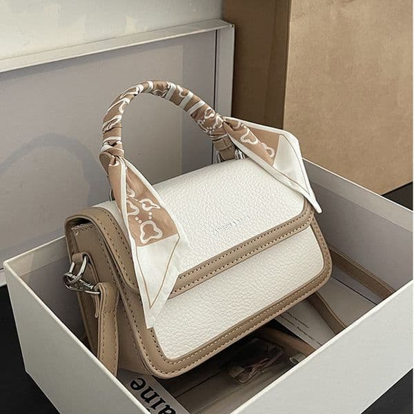 Free Shipping Designer Bag Women's Internet Popular Small Square Scarf Contrast Fashion One Shoulder Crossbody Bag Letter Printing Simple Square Bag