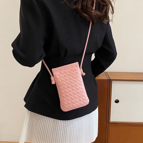 Advanced woven mobile phone for women 2024 summer new mini single shoulder lipstick headphone crossbody bag