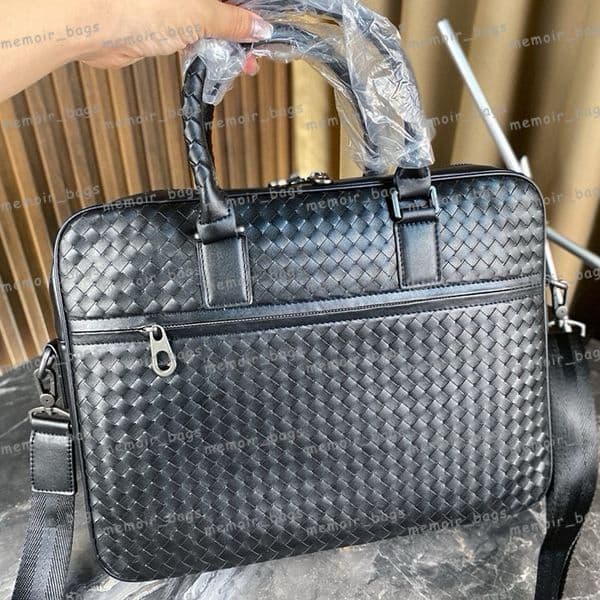 Mens Briefcase Designer Tote Bag Laptop Bag Computer Shoulder Bags Portable Simple Business Crossbody Bags Womens Handbag Hand Woven Shopping Bag