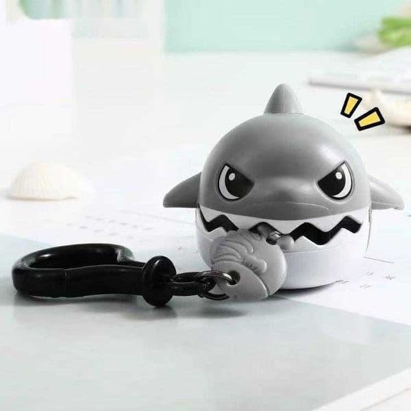 Pulling Wires Gritting Teeth Shark Decompression Boys Keychain Boys Backpack Pendant Small Accessory Car Keychain Pendant