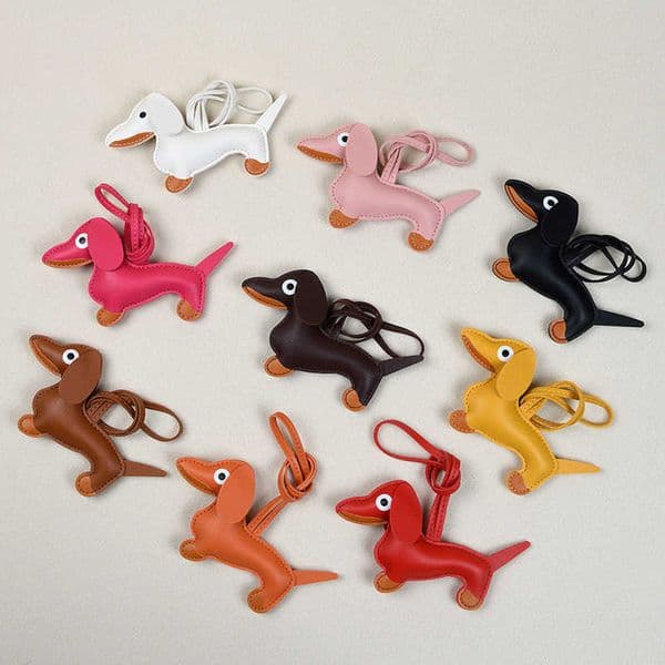 Bag pendant Internet Celebrity Sausage Dog Pendant Pu Leather Keychain Cute Bag Clothing Accessories Car Keychain 250515