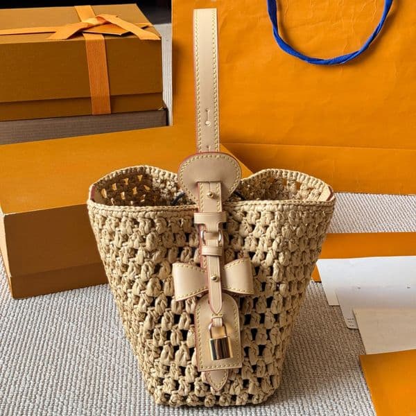 straw weave all in bb bucket Shoulder bag Designer tote bag Women basket takashi murakami bag Luxury handbag pochette Clutch travel Crossbody Bag 19X18X12cm
