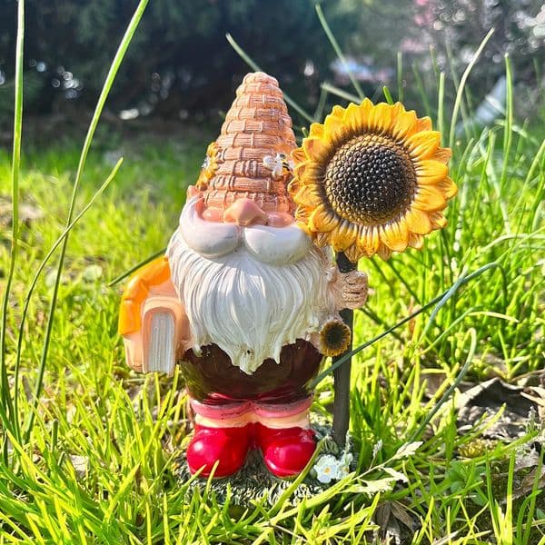 1pc bee day gift gnome ornament garden resin statue ornament decorative gnome crafts 250523