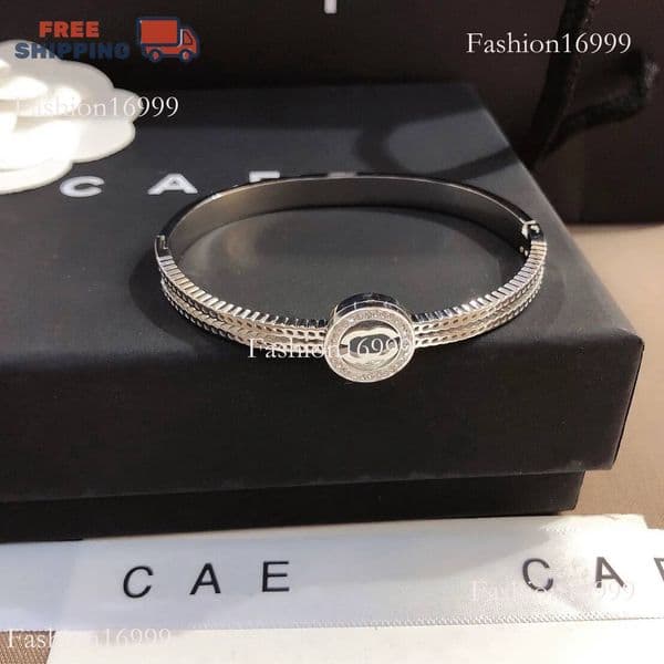 2025 3 Color Cletter Designer Bangle Bracelet For Women Coated Gold Plated Fashion Design Popular Emed Stamp Brand Letters Accessory Bag-Lu 2C3dd