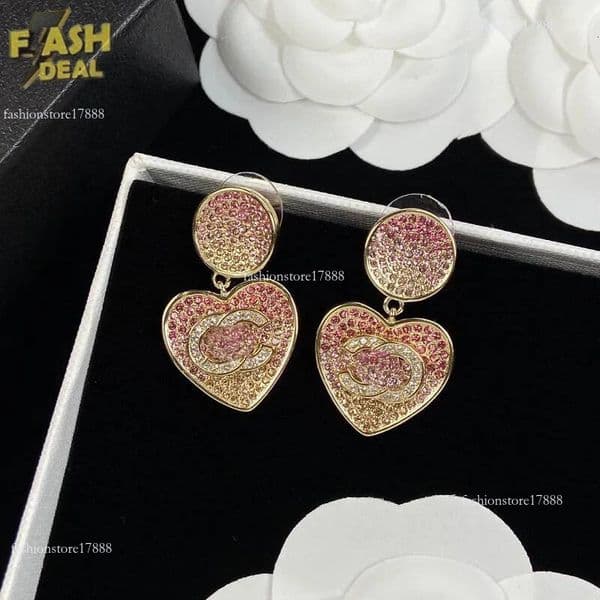 2025 Fashion Plated Sier Brand Designers Letters Stud Geometric Famous Women Round Crystal Rhinestone Earring Wedding Perty Jewerlry Circular Diamo F939ea