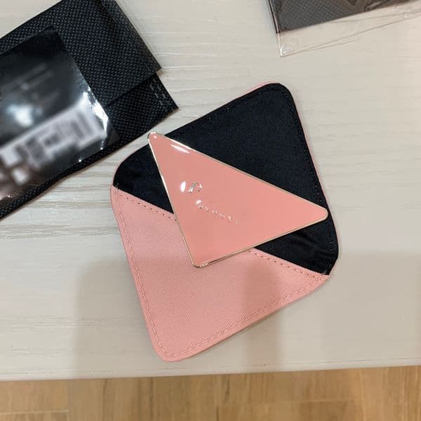 2026 Designer Triangle Portable Hd Make-Up Makeup Mirror With Dust Bag For VIP Client Free Shipping