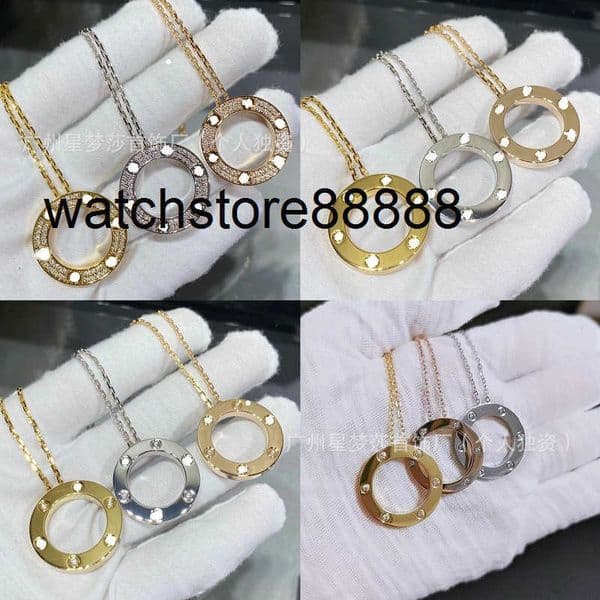 Brand designer Necklace Round Pancake Starry Sky Necklace High Version V Gold Plated 18K Rose Gold Diamond Free Three Diamond Six Diamond Large Pancake Collarbo