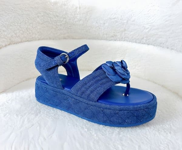 New Hot sandals Designer shoe women's thick soled denim genuine leather sandals luxury brand herringbone camellia sandals outdoor casual running and travel sandals
