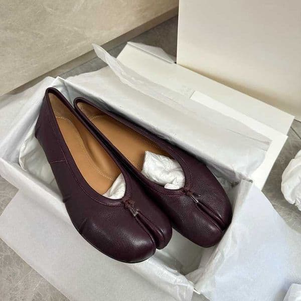M6 pleated ballet shoes tabi split toe single shoe pigs hoof shoes one foot shallow mouth niche style