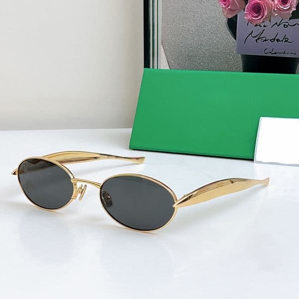 Designer Sardine Oval Luxury Sunglasses For Women trendy street shooting sunshine beach vacation party sunglasses 1386S