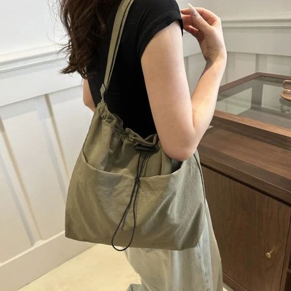 Large Capacity Versatile Shoulder Bag for Womens Summer Lightweight Shoulder Crossbody Bag Minimalist Tote Handbag 250528