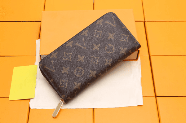 Luxurys Designers TOP quality Genuine Leather Purse Holderhandbag Men free Women's Coin Card WALLET Holders Black Lambskin Wallets Key Pocket Interior Slot