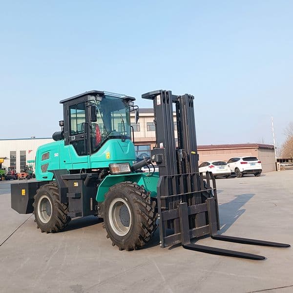 Rugged 5 Ton All-Terrain Forklift | Featuring 4WD, Diesel Power & Precision Hydraulic Control