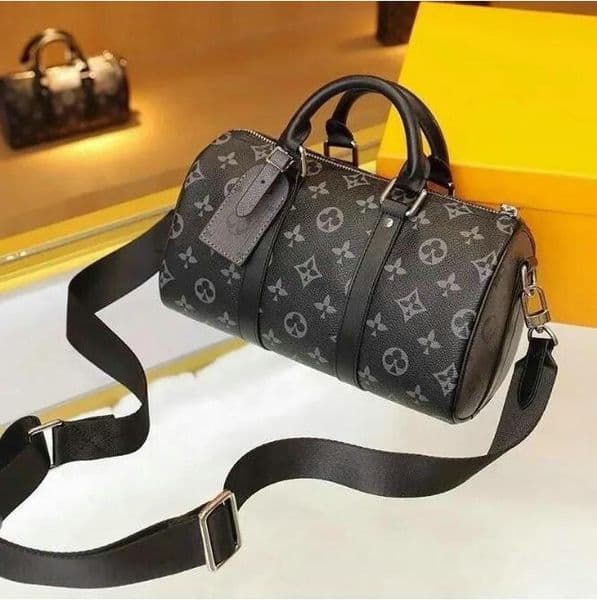 Designer Men's Shoulder Bag Designers Brand Fashion Black Flower Canvas Leather Crossbody Bag No Handle Design Keep Man Boston Bag Pillow Bag