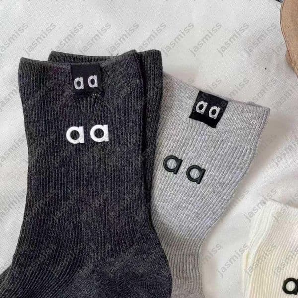 20 Designer Sock Sports Luxury Hosiery For Women Yoga Exercise Stockings Woman Letter Cotton Soft Anklet Socks Underwear Clothes Clothing DZD2511272 666 8