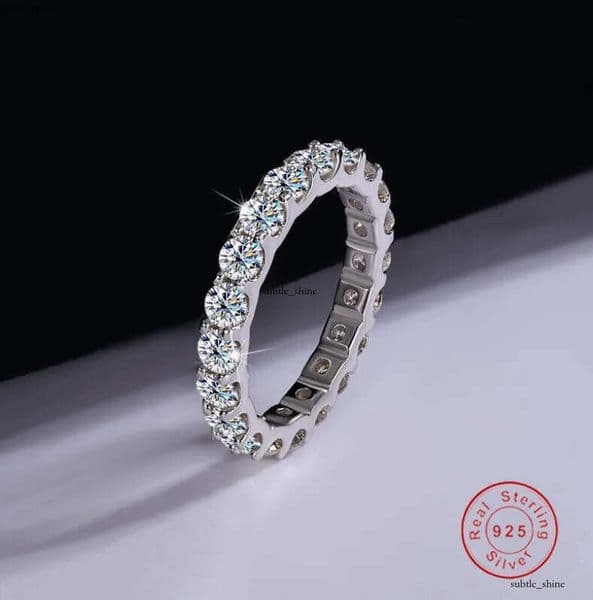 2024 Sparkling Gorgeous Handmade Full GRA Round Cut Moissanite Diamond Gemstones Wedding Rings Pure 100% 925 Sterling Silver Party Eternity Women Band Ring Gift 8d