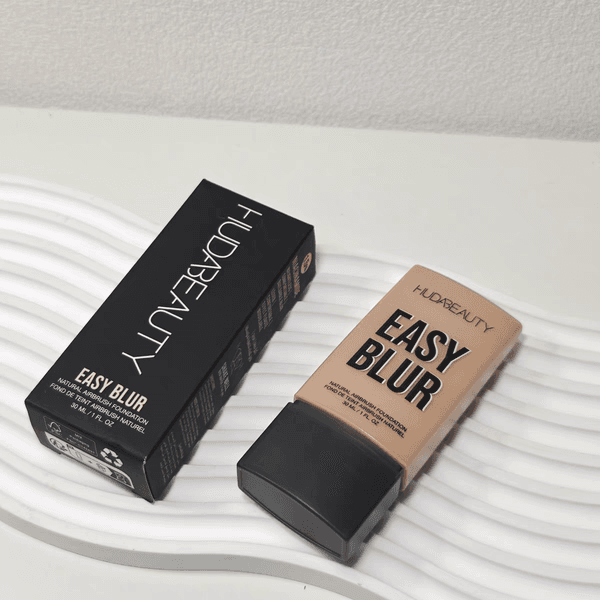 Designer Makeup HUDA Beauty New Easy Blur Natural Air Moisturizing Soft Pyramide Skin Liquid Foundation 30Ml Mist Super luxe Concealer High Quality Compact