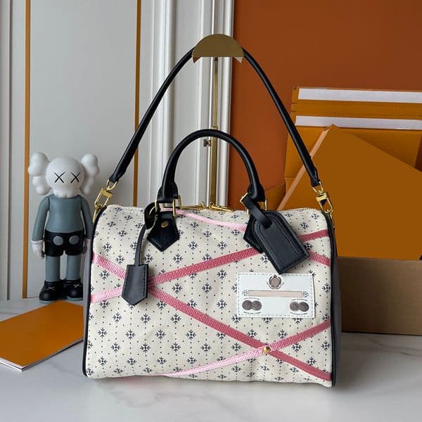 Quality High Shoulder Quick Purse Boston Tote Designer Mini Pillow Handbag Womens Crossbody Messenger Bag Classic Design Floral Make shoulder bag 30CM