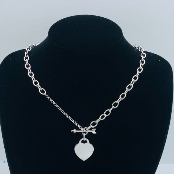 Classic minimalist pendant necklace - 18K gold stainless steel fashionable short necklace - suitable for women to wear - suitable for parties and birthday occasions