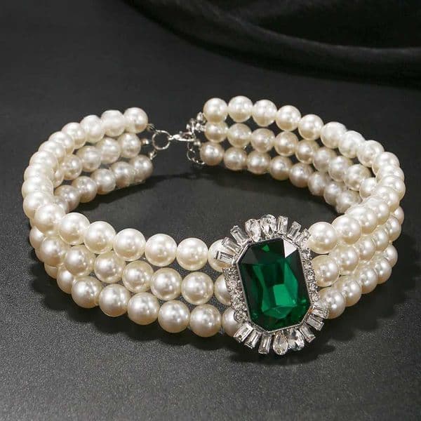 Luxury Small Dog Necklace with Emerald Diamond Luxury Dog Cat 3 Row Pearl Collar for Puppy Wedding Jewelry Costume Accessories Y251205