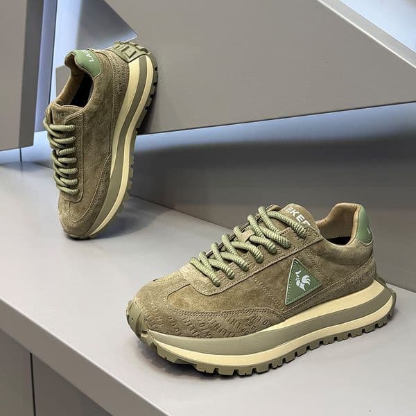 2026 new model Winter new fashionable and versatile thick soled low top designer dad shoes suede single cotton casual shoes