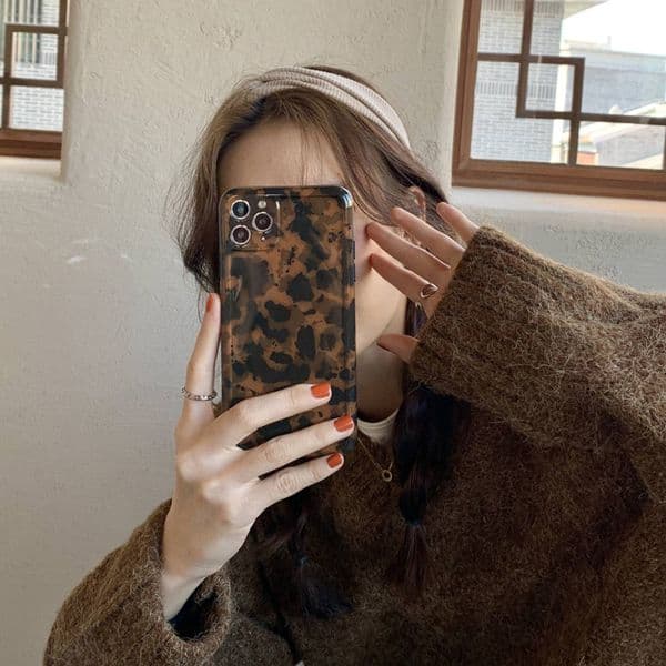 Nordic Style Retro Amber iPhone 17 Pro Max Case Compatible with Apple 16 Leopard Pattern 15 Shockproof 14 for Women