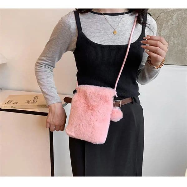 Autumn and Winter Plush Phone Bag Solid Color Elegant Womens Durable Fur Hanging Rope Bag Crossbody Coin Purse 251202