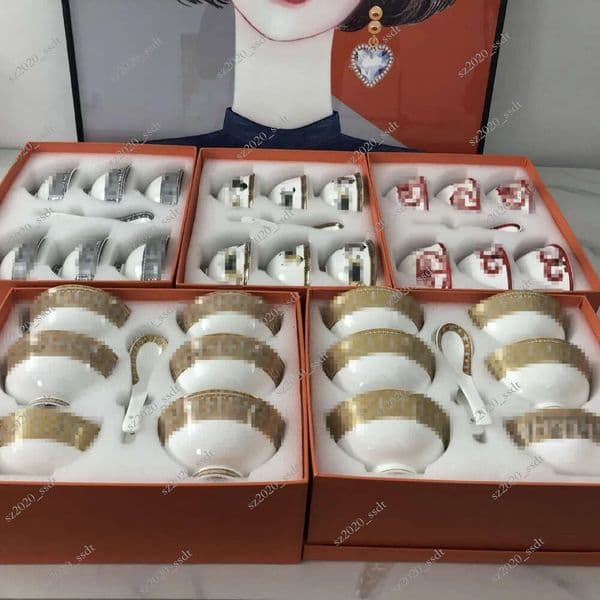 Designer European Bone China And 6-Spoon Household Tableware Set, 4.5-Inch Rice Soup Bowl Set Gift Box