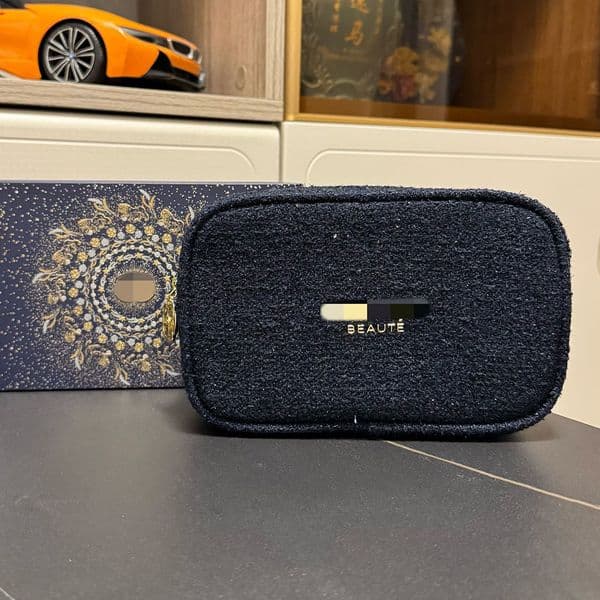 Designer 2025 Women Lady Christmas Storage Box Fuzzy Makeup Bag Pattern C Classic Cosmetic Beaute Pouch Makeup Organizer Box Storage Case VIP Gift Box