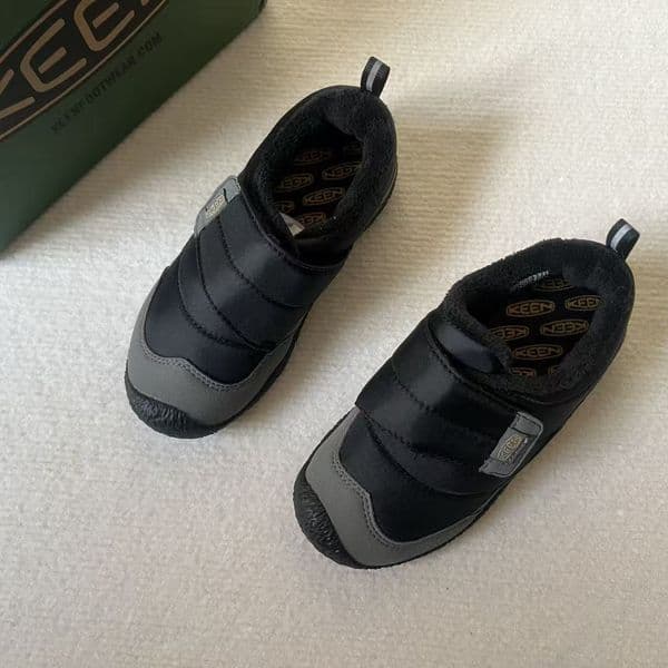 2026 New designer shoes children s outdoor warm casual trend shoes wool lined low cut sports shoes snow boots