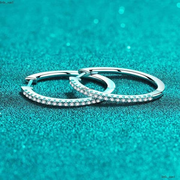 Factory Wholesale Exquisite Custom VVS Moissanite 925 Sterling Silver Jewelry Accessories Women's Earrings Studs