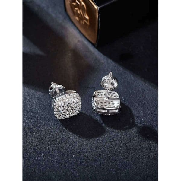 Premium Jewelry Luxurious 925 Sterling Silver Cushion Shape Screw Back VVS Silicon Stone VVS Moissanite Stud Earrings Floral Pattern Gift