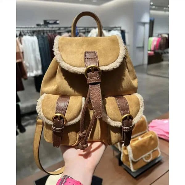 Retro Faux Fur Pocket Backpack Suede Casual Womens Double Bag Autumn/Winter Trendy Patchwork Backpack 251205