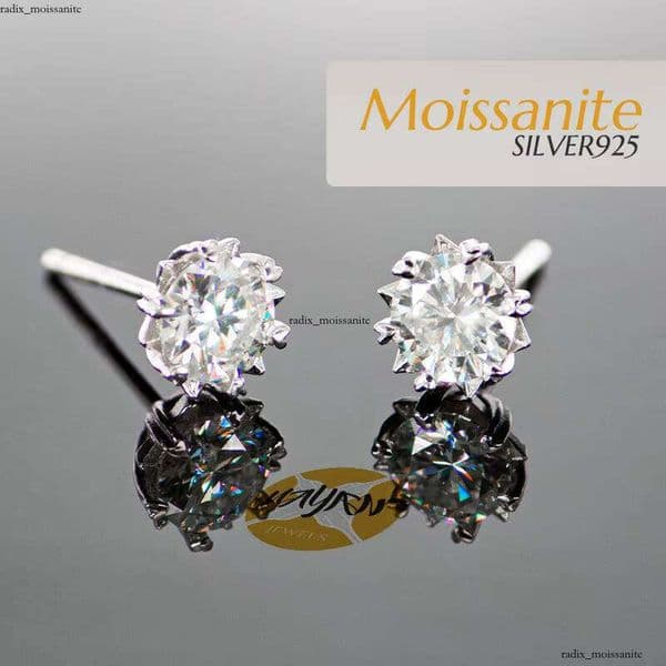 Luxurious 2ct + 2 CT GRA Certified Natural Carbonite Studs 925 Sterling Silver Inlaid with 5mm VVS Moissanite Earrings