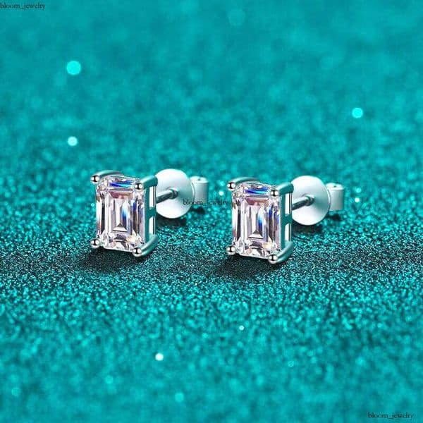 Dropshipping Luxury 925 Sterling Silver Emerald Cut Lab-Grown VVS Moissanite Moissanite Rectangular Earrings Wedding