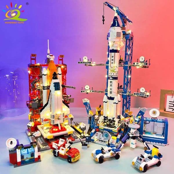 HUIQIBAO Aviation Spaceport Model Space Shuttle Rocket Launch Center Construction Building Blocks MOC Spaceship Kids Bricks ToyT251210