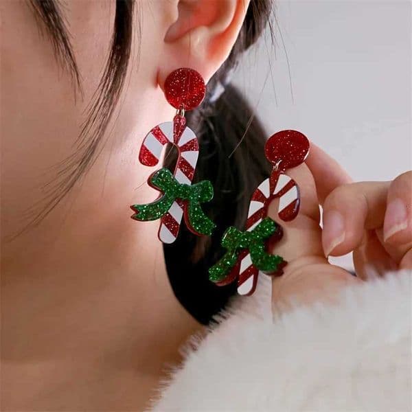 1 pair of cute candy cane earrings made of acrylic material suitable for daily parties Christmas gifts for m and family X251212