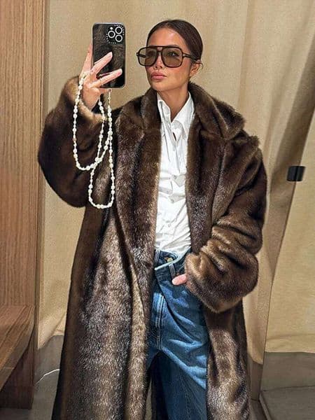 Fashion 2026 Winter Warm Thick Women Faux Fur Luxury Oversized Long Coats Fleece Overcoat New Female Elegant Street Outerwear