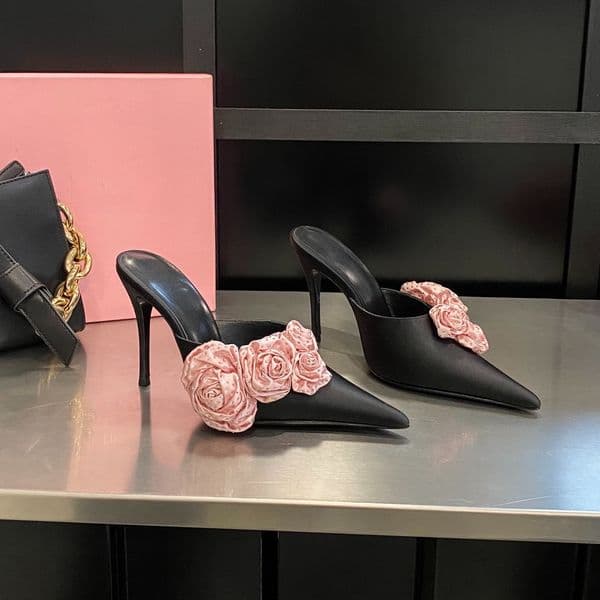 Flower Mules Luxury designer women elegant wedding heels Slip on stiletto heel shoes Fashion classic ladies evening shoes Shiny pointed toe pumps