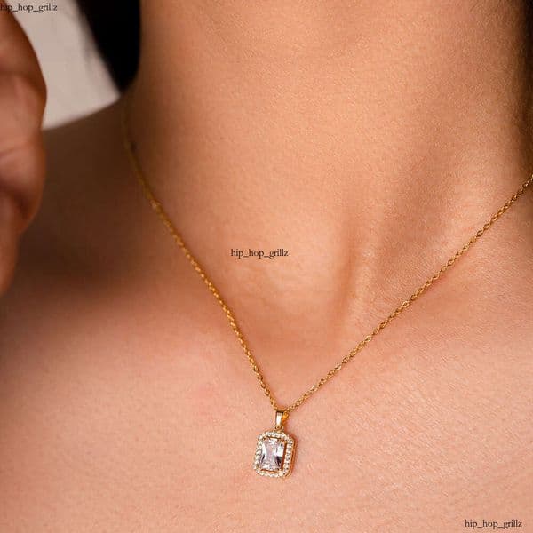 Factory Direct Sales 18k Gold Plated Necklace Women's Jewelry Chain VVS Moissanite Fashion Style Perfect Gift
